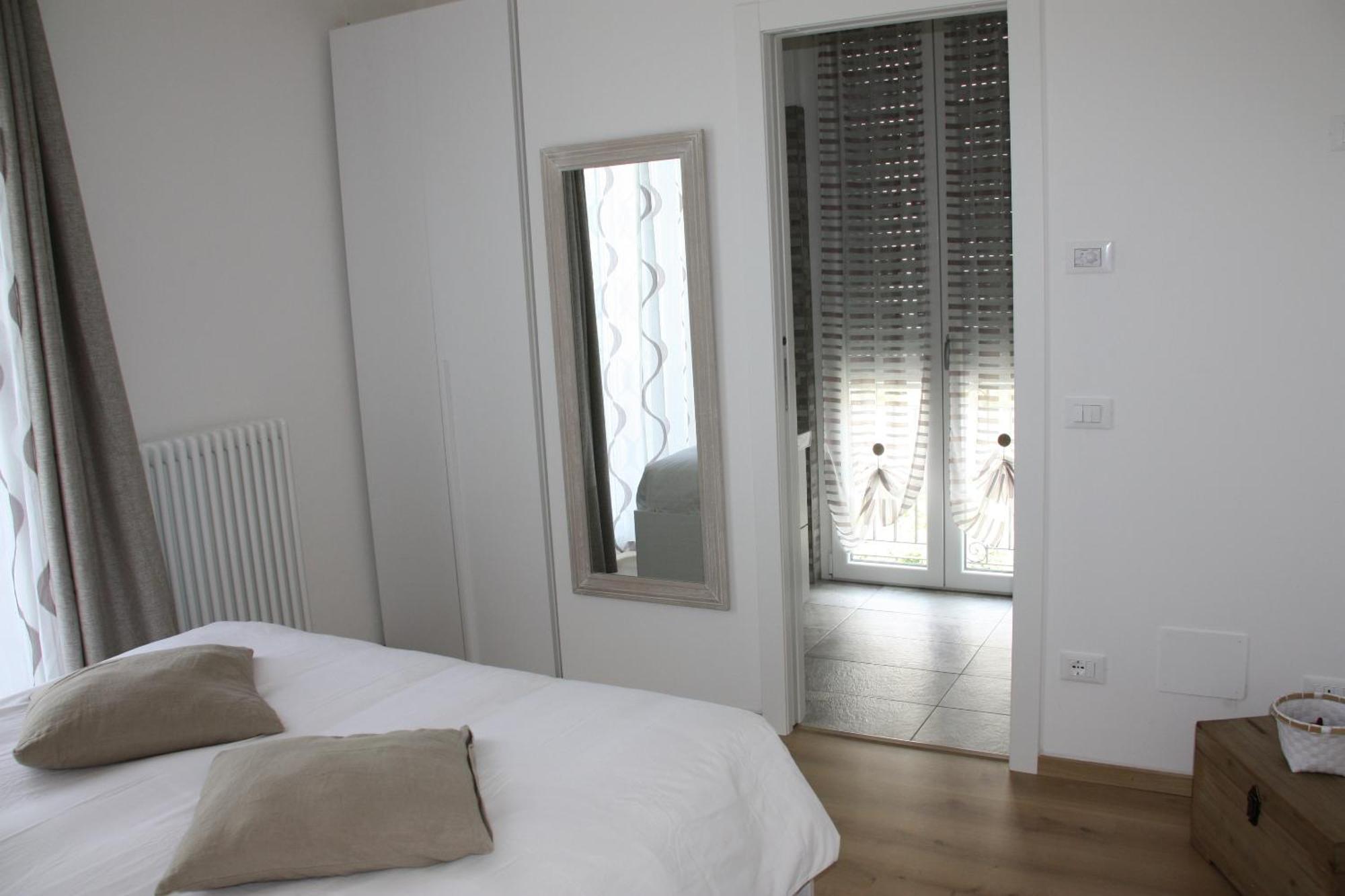 Faggeto Lario B&B Le Magnolie المظهر الخارجي الصورة