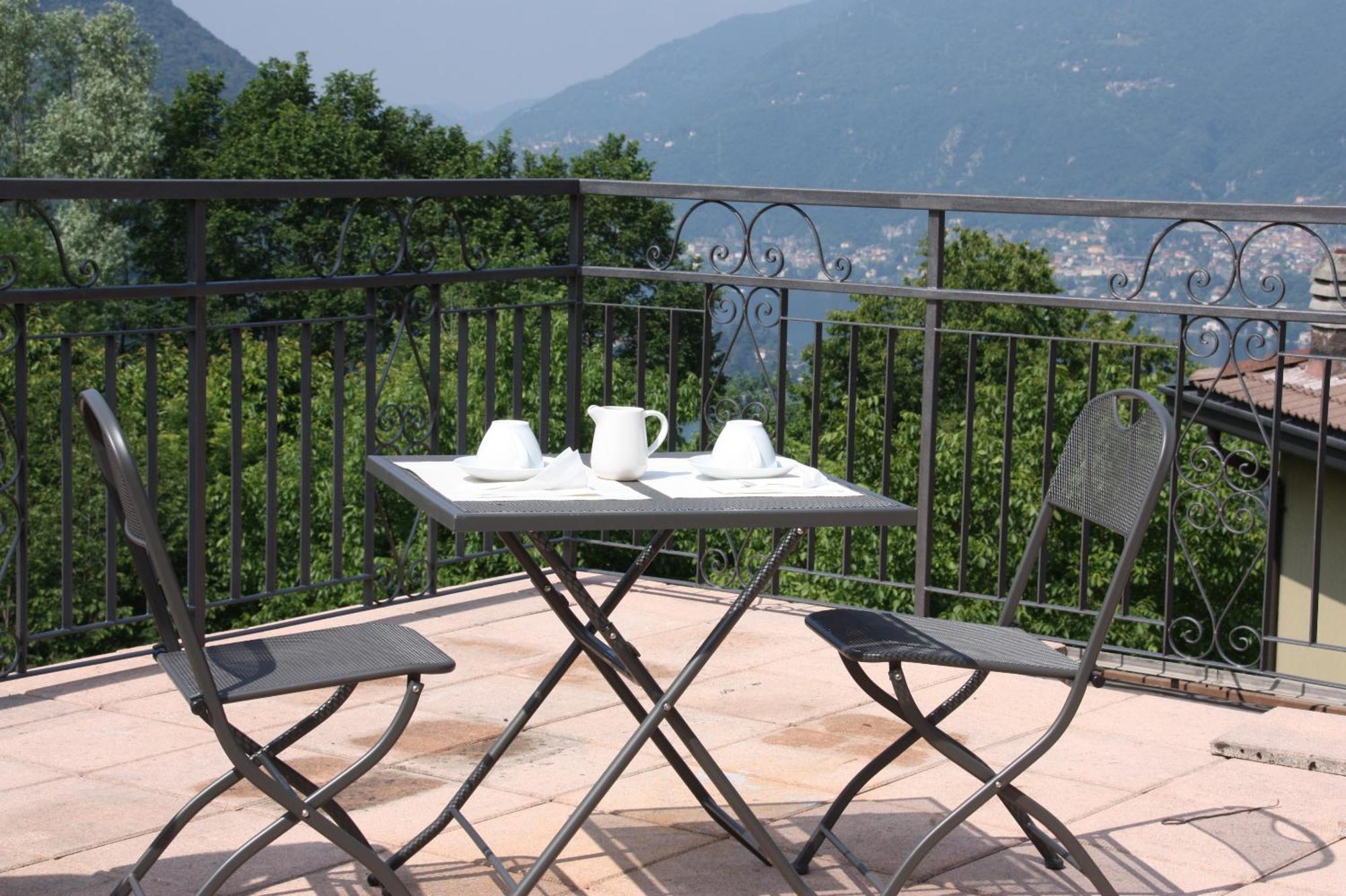 Faggeto Lario B&B Le Magnolie المظهر الخارجي الصورة